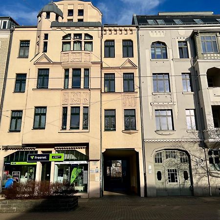 Edler Wohnraum Luxurioeses Studio Im Zentrum Mit Balkon, Kaffeevollautomat, Klima & Parkplatz 茨维考 外观 照片