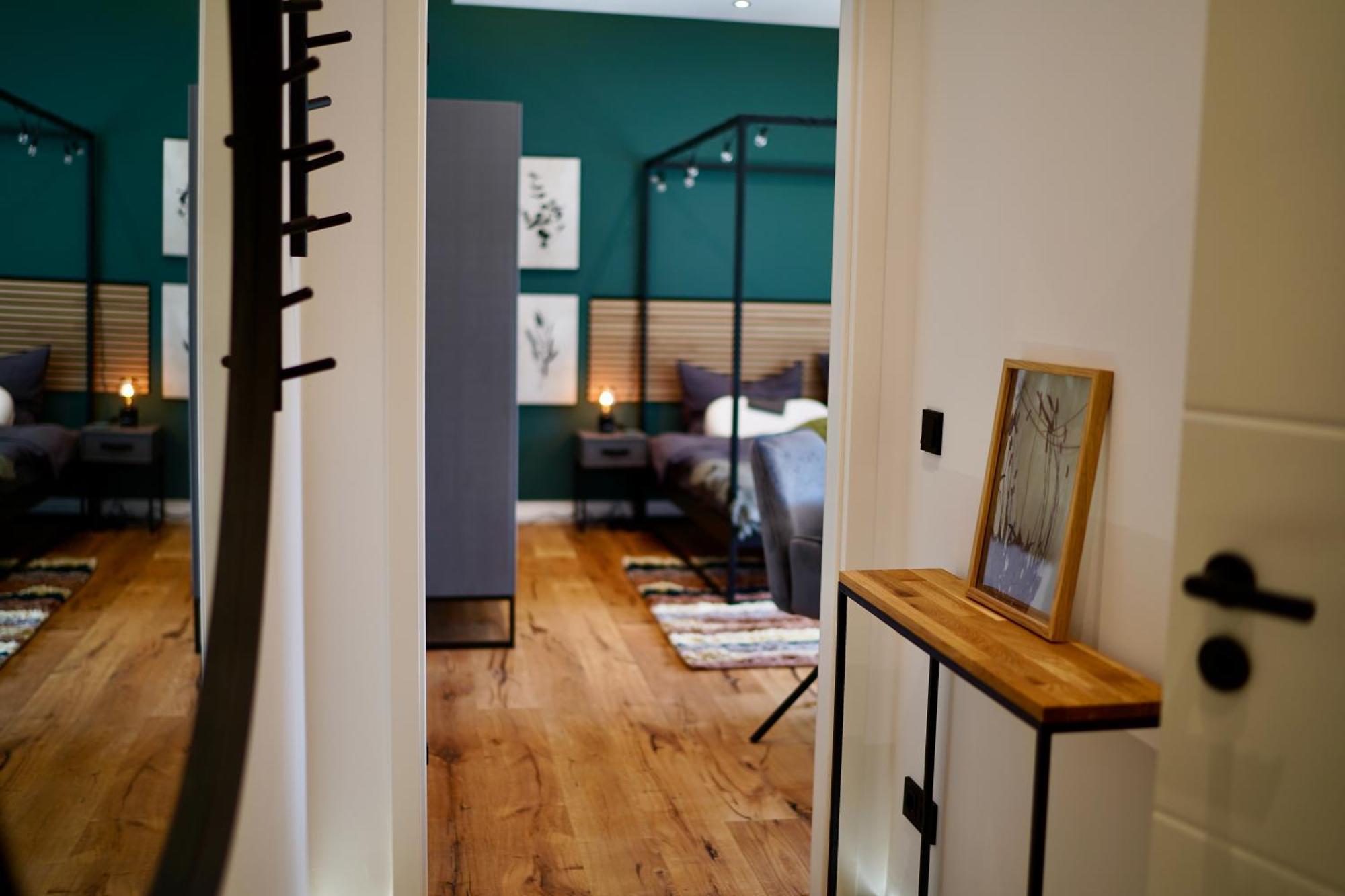 Edler Wohnraum Luxurioeses Studio Im Zentrum Mit Balkon, Kaffeevollautomat, Klima & Parkplatz 茨维考 外观 照片