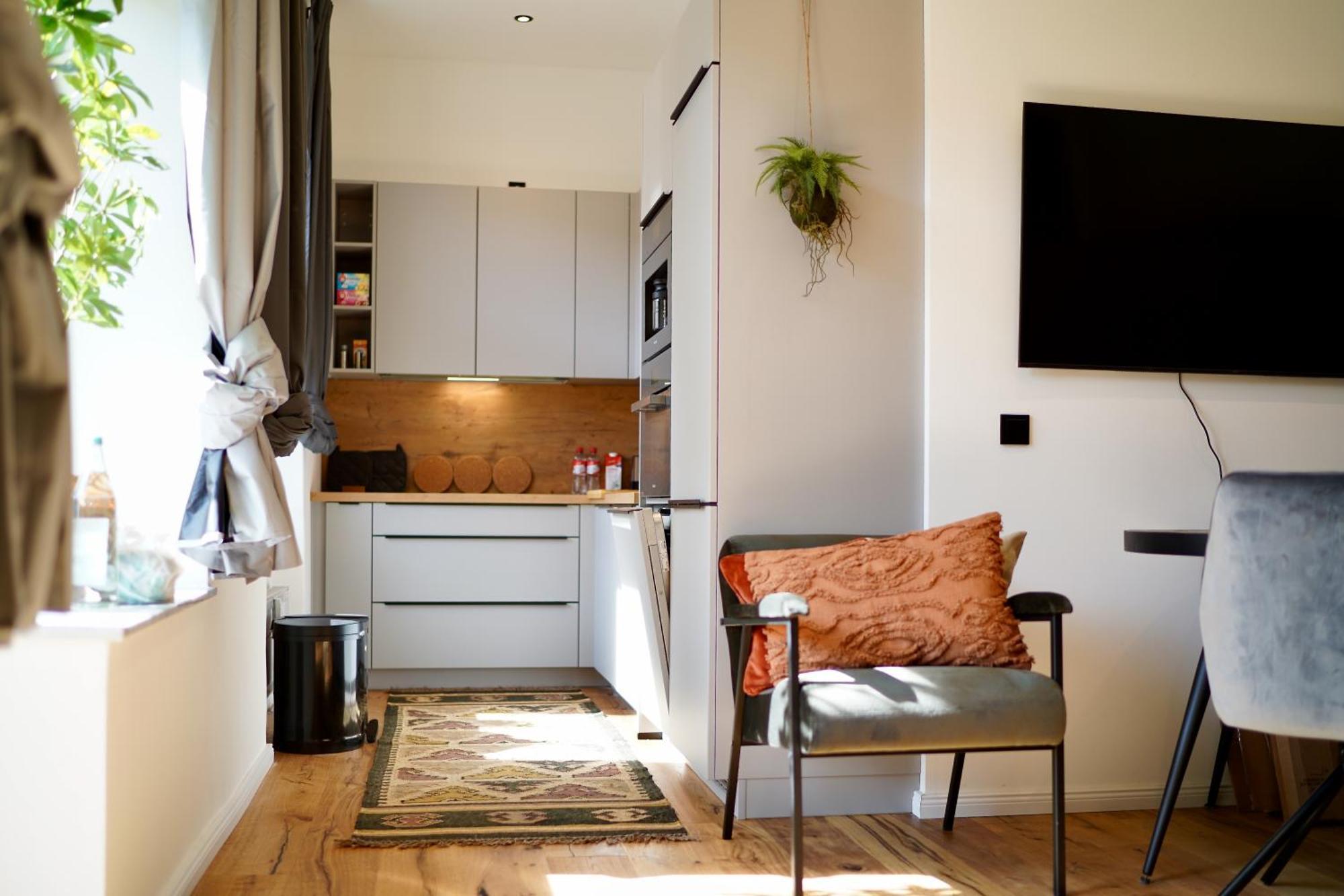 Edler Wohnraum Luxurioeses Studio Im Zentrum Mit Balkon, Kaffeevollautomat, Klima & Parkplatz 茨维考 外观 照片